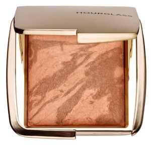 HOURGLASS
Ambient Lighting Bronzer- Radiant Bronze Light